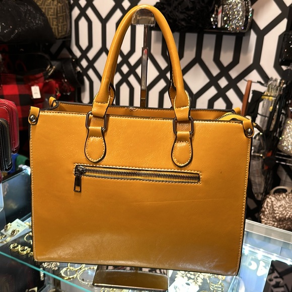Satchel Purse (color) mustard with two handles and extra straps - Picture 3 of 8